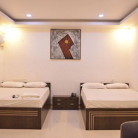 Golden Grand By Xury Hotels Tiruchchendūr Exterior foto
